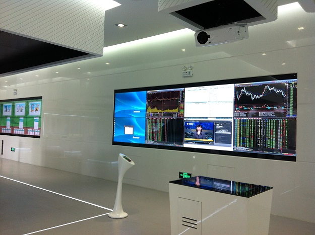 目前液晶拼接屏生產(chǎn)廠家的發(fā)展現(xiàn)狀如何？