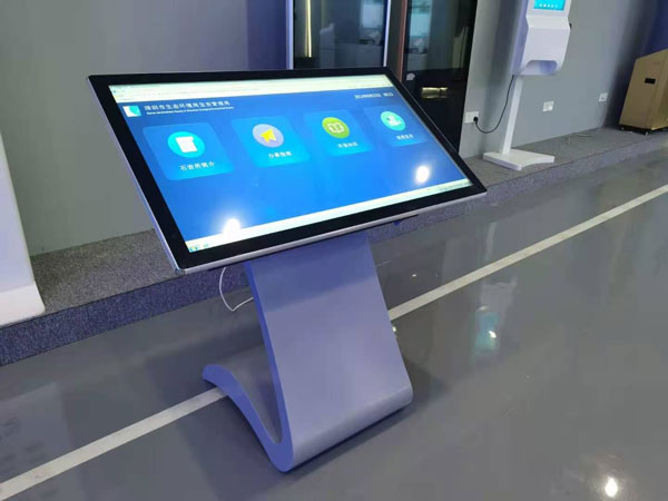 觸摸一體機(jī)三種類型：電容觸摸、電阻觸摸、紅外線觸摸